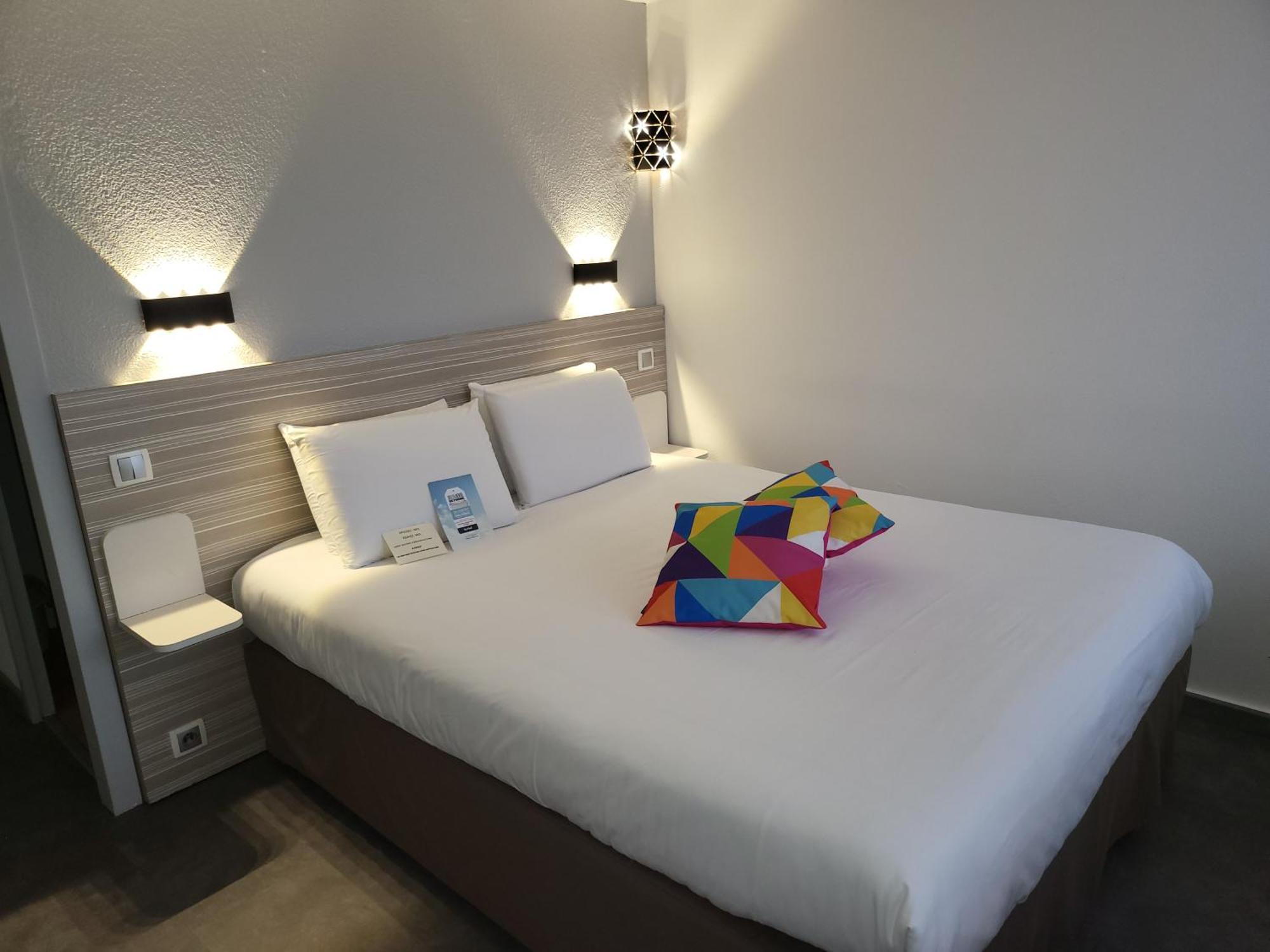 Kyriad Bellegarde - Geneve Chatillon-en-Michaille Exterior foto